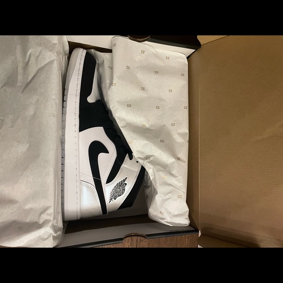 *SOLD EBAY* Nike Air Jordan 1 Mid Diamond Shorts White Black Men's Size 12 - Picture 2 of 7